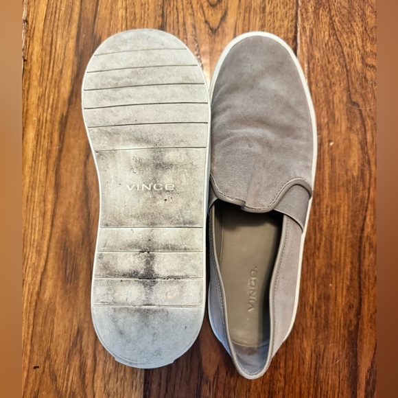 Vince Blair GUC Sz 8.5 Taupe Suede Slip-On Sneakers - Picture 4 of 6